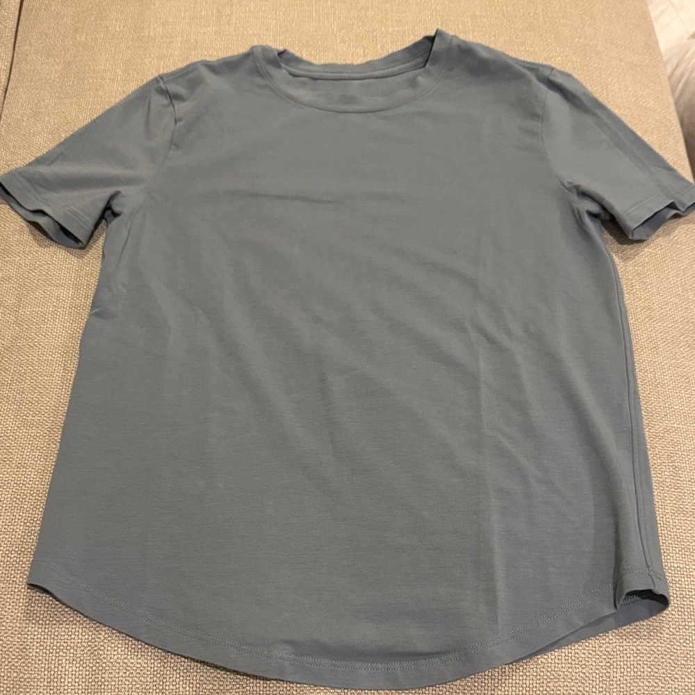lululemon athletica Slate Gray Short Sleeve Tee